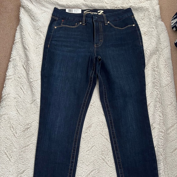 NWT Seven 7 High Rise Skinny Jeans Size 12 - Picture 1 of 6